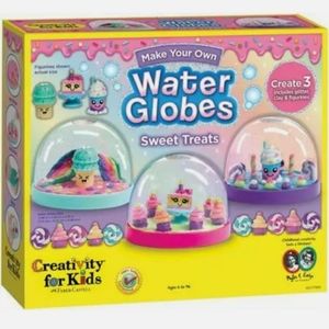 Water Globes Toy NWT